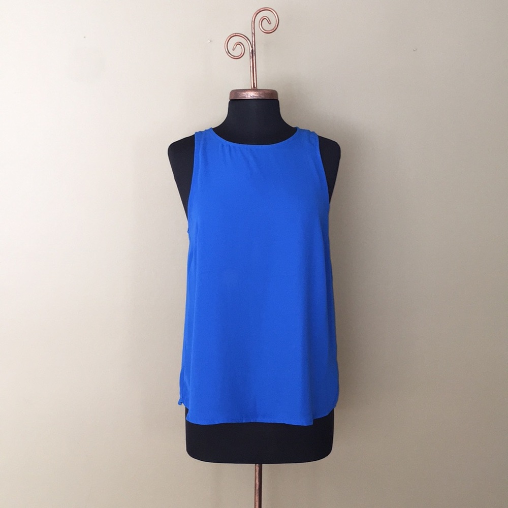Adjustable sleeveless blouse!